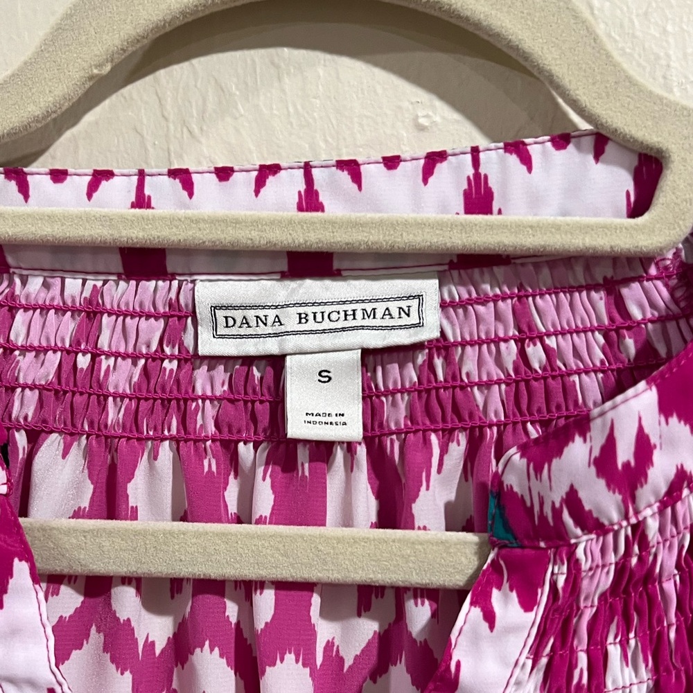Dana Buchman multi colored top. Size S. Great condition. - Picture 3 of 3